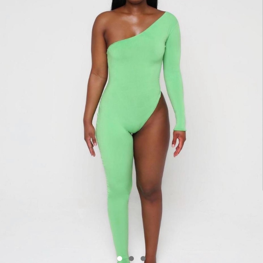 GIASTÁNI ASYMMETRICAL JUMPSUIT GREEN